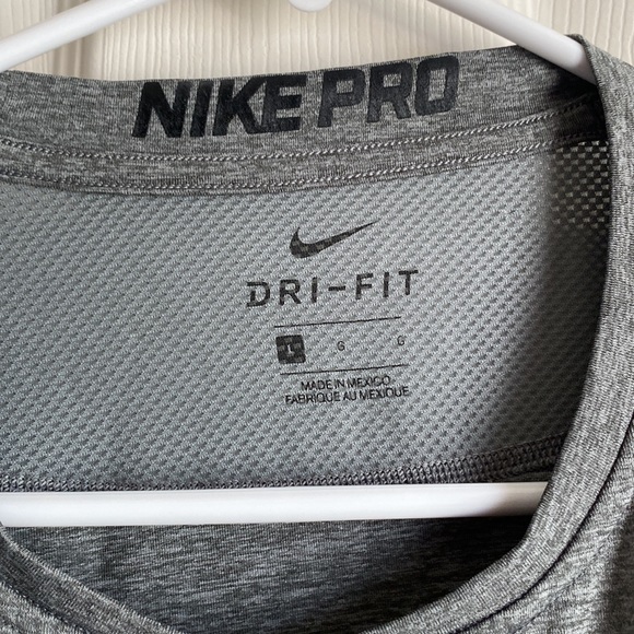 Large Nike Dri Fit Short Sleeve T Shirts USED - Picture 8 of 9